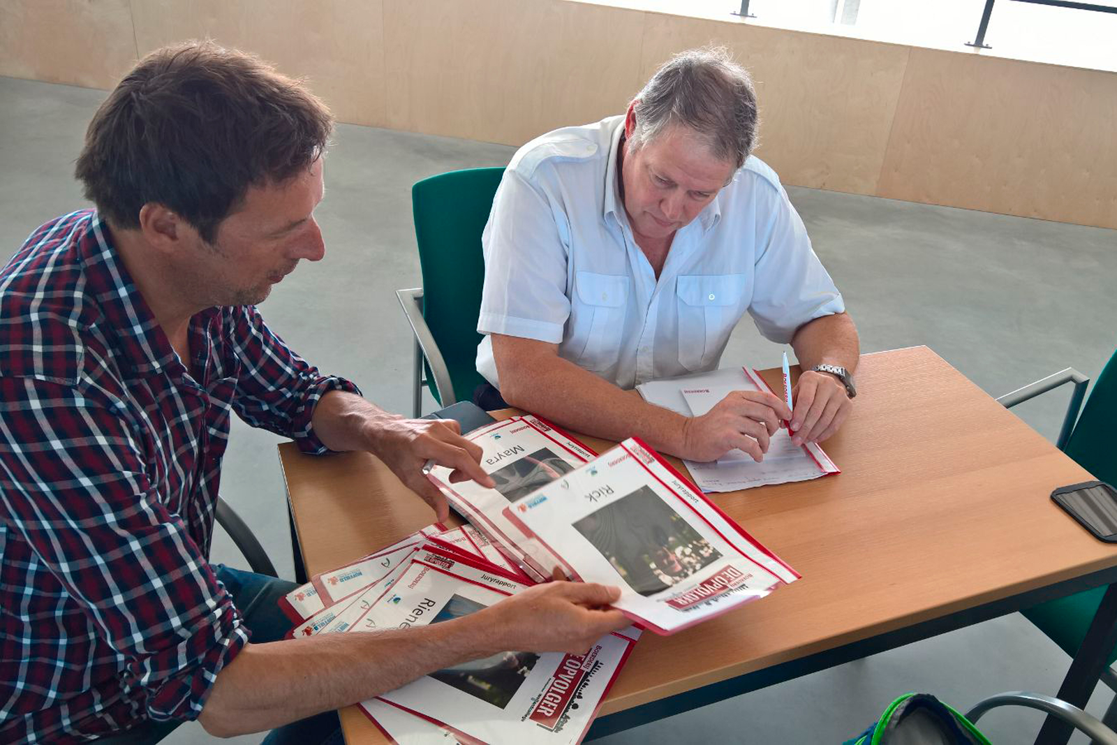 Juryleden Geert Hekkert en Ton Westerveld - Foto: Reed Business