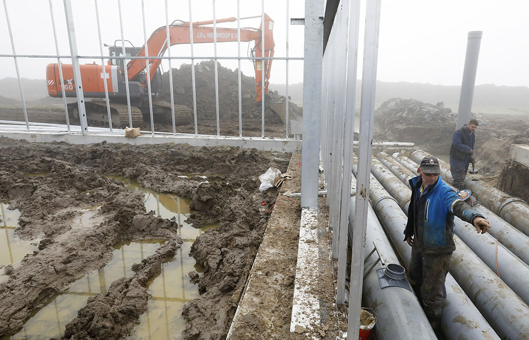 Het werk van kassenbouwers en installateurs ligt in elkaars verlengde. - Foto: VidiPhoto