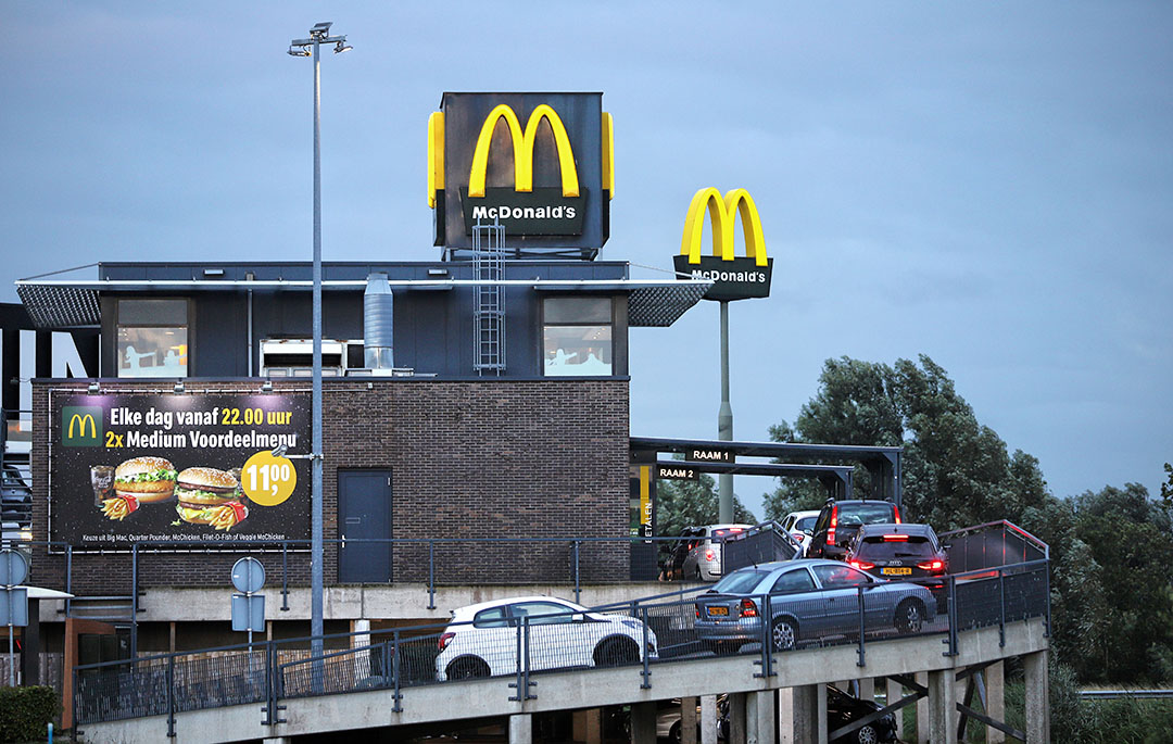 We eten nog steeds te ongezond en bewegen te weinig. - foto: ANP