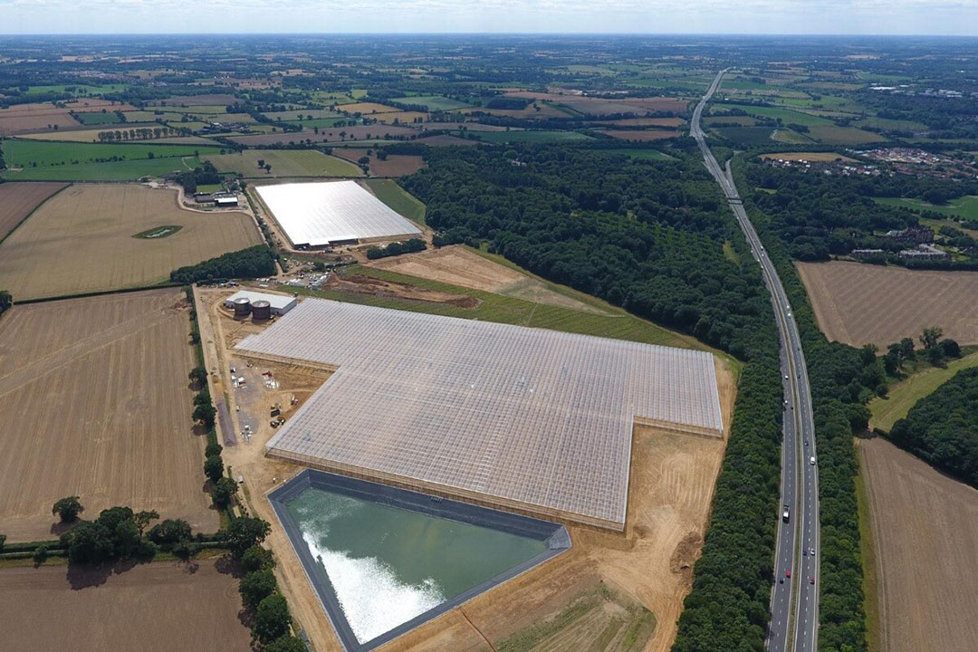 Nieuwbouw in Verenigd Koninkrijk met warmte uit riolen. - Foto: Low Carbon Farming