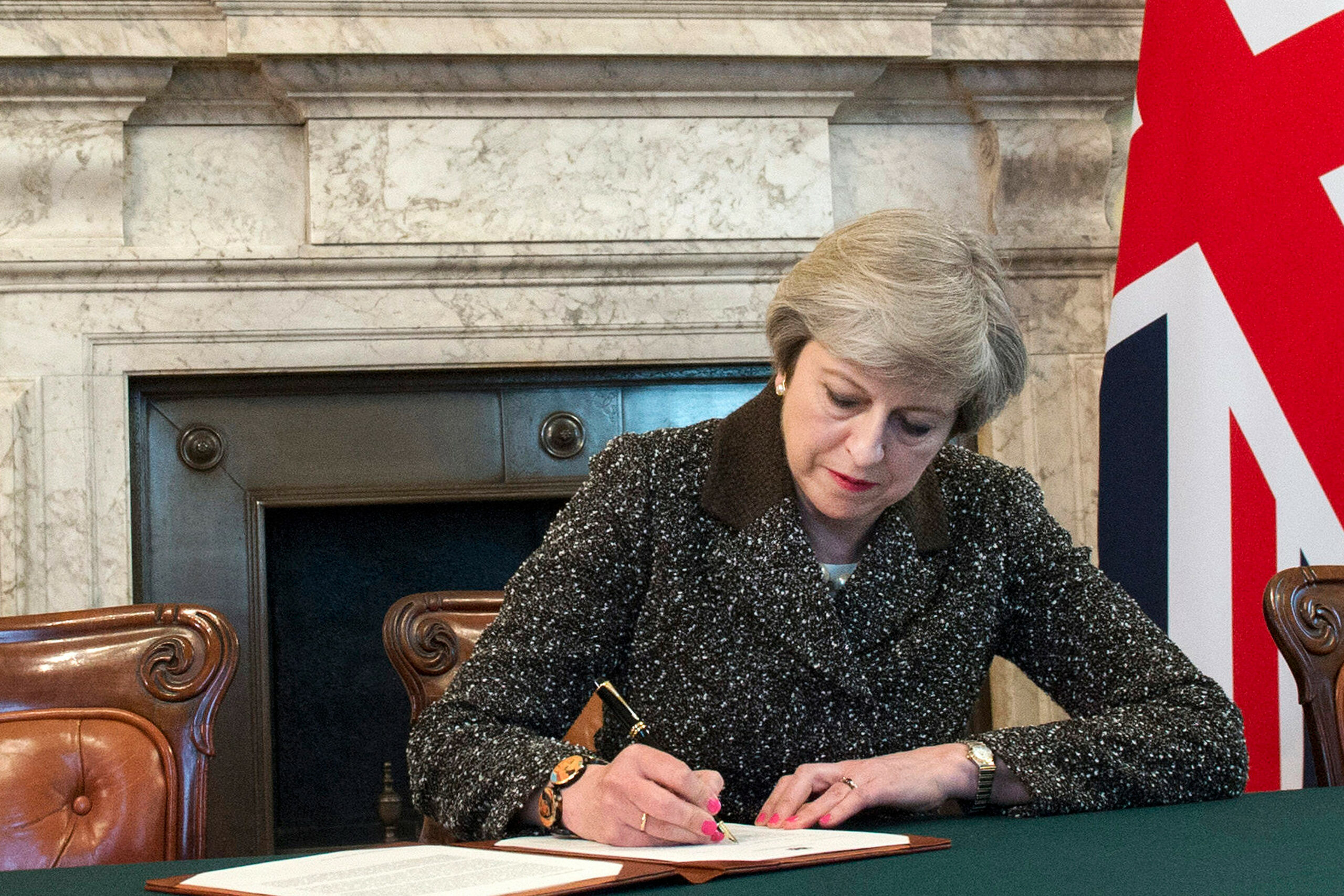 Theresa May - Foto: EPA