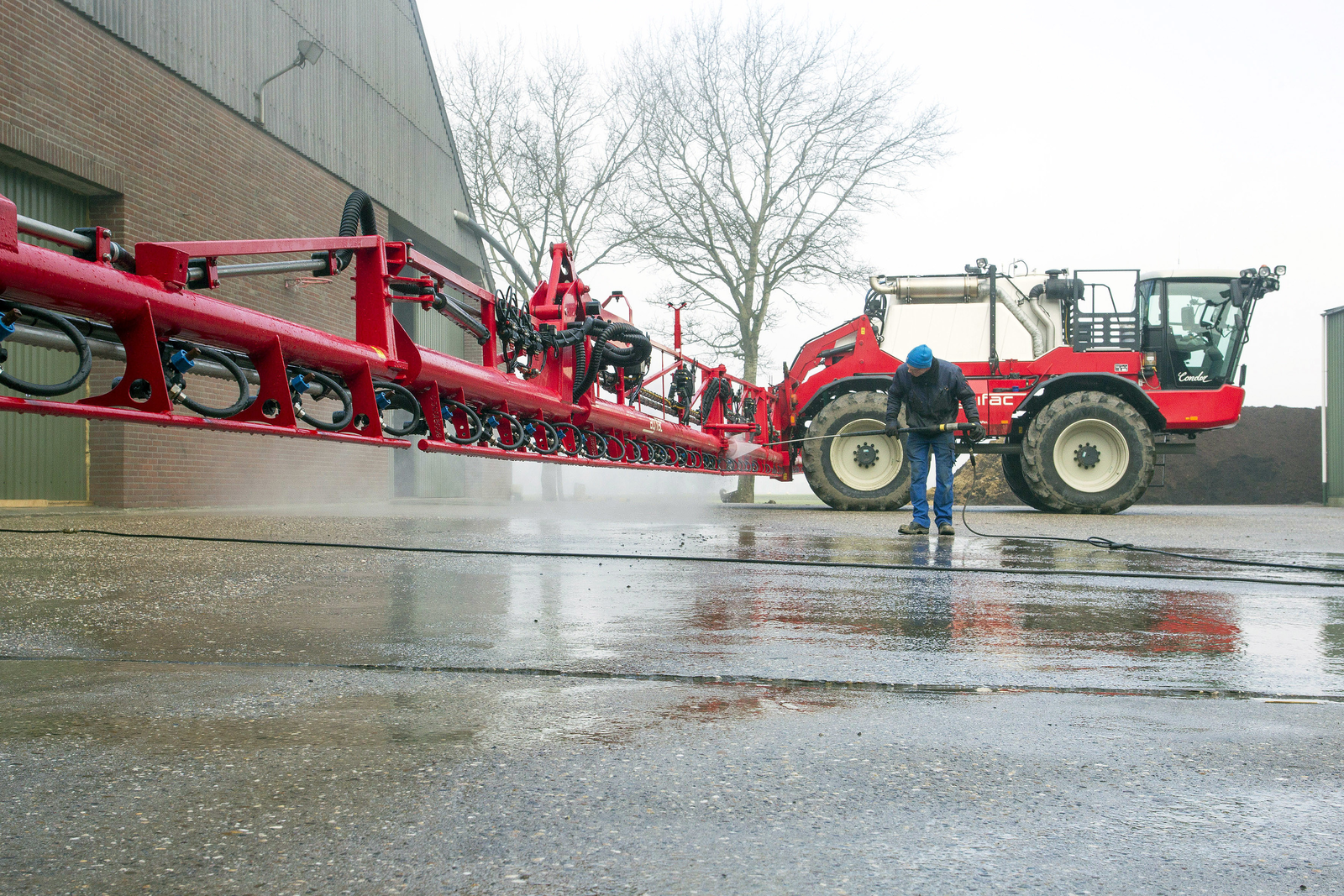 (Schoon)spuiten maar! - foto: Koos van der Spek