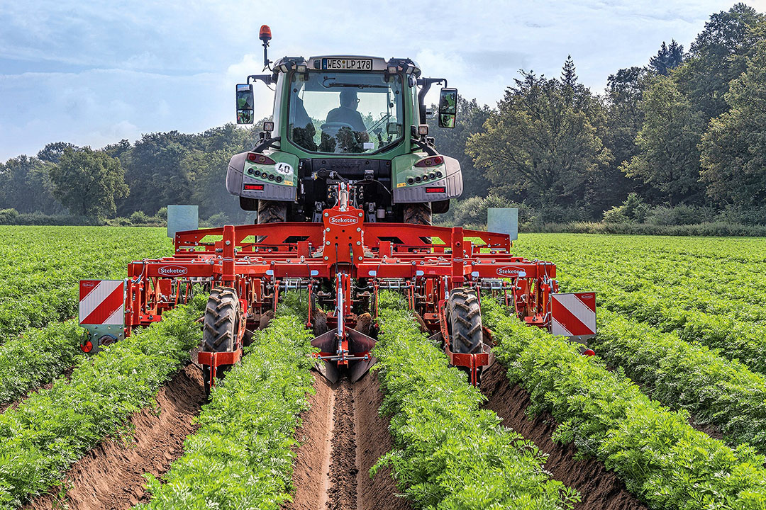 Steketee EC-Ridger 9 met aanaardelementen - Foto: Lemken