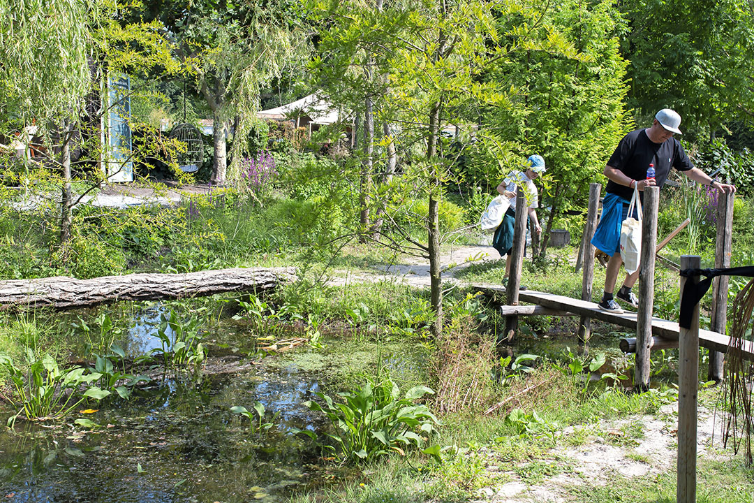 In het paviljoen The Wonderful World of Water and Trees zijn water, bomen en hout op een speelse manier bij elkaar gebracht. Een favoriete plek van Xander de Bruine. -Foto: Joke Kranenberg