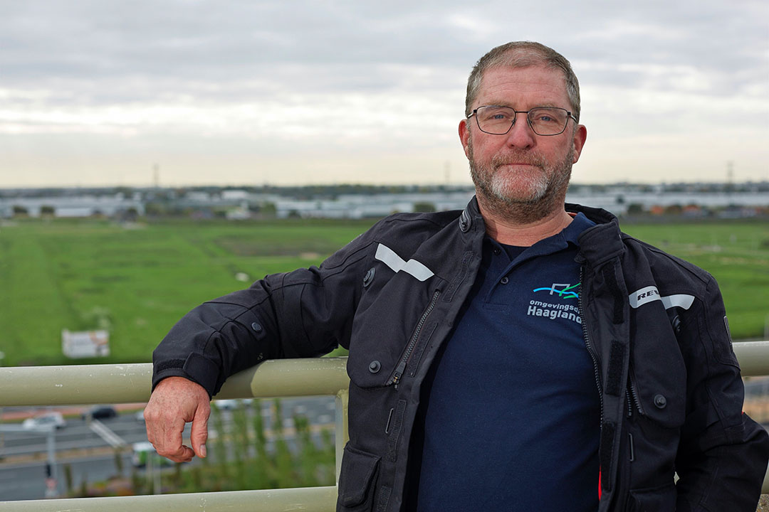 Wim van der Vlis: "Als ik in de winter een lege kas zie en het is binnen 20 graden, dan wordt daar warmte vernietigd.” - Foto: Joef Sleegers