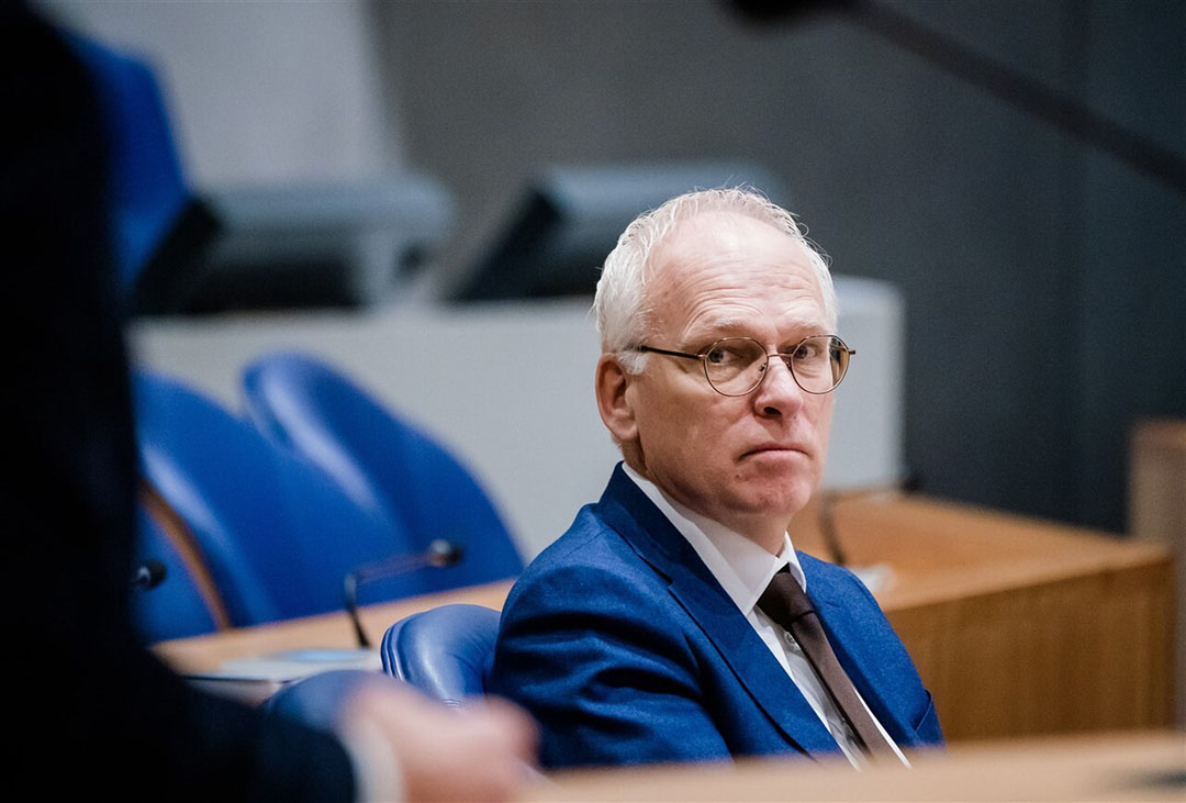 Piet Adema, minister van Landbouw, Natuur en Voedselkwaliteit, wil dat langlopende pacht aantrekkelijker wordt voor verpachters, door de pachtprijs en pachttermijnen hiervoor vrij te laten. - Foto: ANP