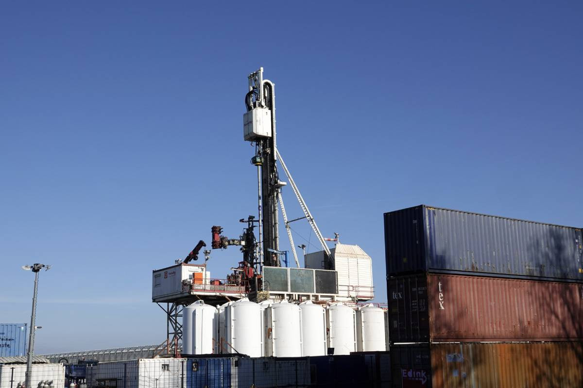 De overheid zou boringen naar aardwarmte moeten doen en daarmee de risico’s op tegenvallers lopen. Dat werd geopperd op het warmtetransitiecongres van EBN. Foto: ANP